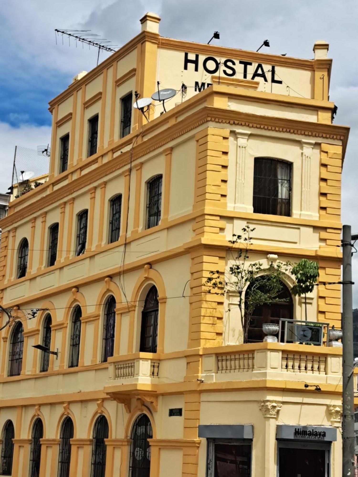 Hostal Mediodia Quito Exterior photo